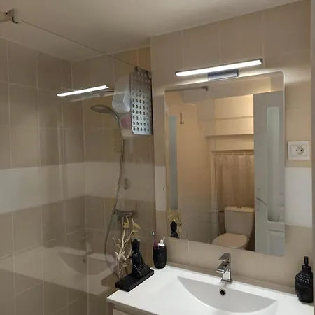 T2 - Anatole France - Centre - Proche Les Grands Buffets Apartamento Narbona